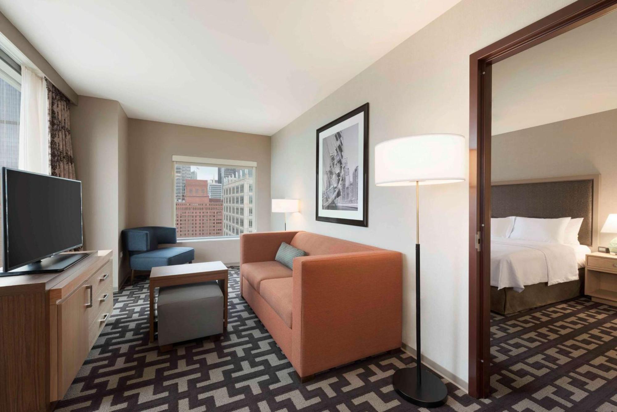 Homewood Suites By Hilton Chicago West Loop Fulton Mkt Area Bagian luar foto