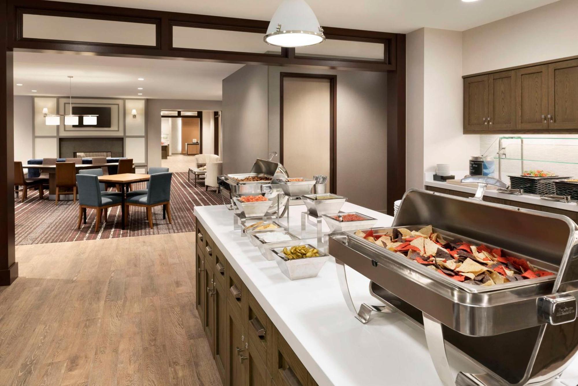 Homewood Suites By Hilton Chicago West Loop Fulton Mkt Area Bagian luar foto